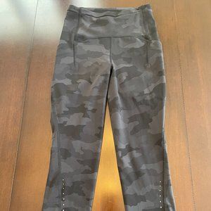 New with Tags Lululemon Power Thru High Rise Crop 23" Size 2